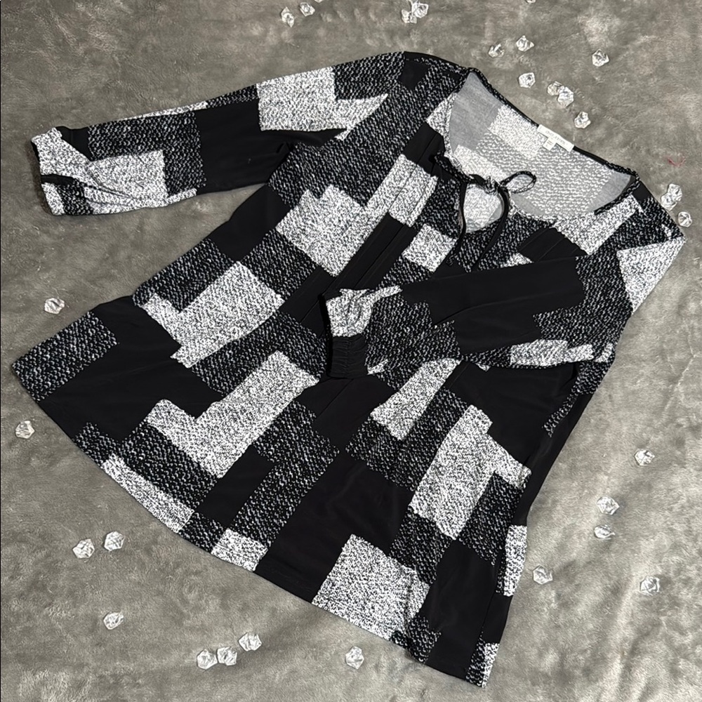 Stylish Black and White Women's Blouse